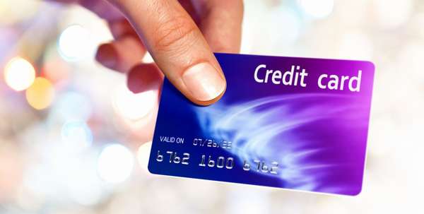 Как узнать, сколько стоит годовое обслуживание кредитной карты от Сбербанка?